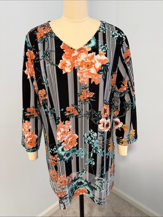 Chico's Tops - Chico's Black and Teal Floral Tunic Size 2(L)
